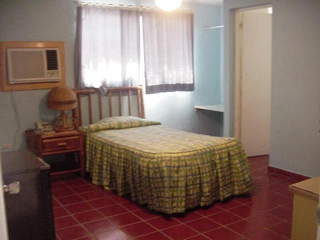 Hotel Caribe Barahona Extérieur photo