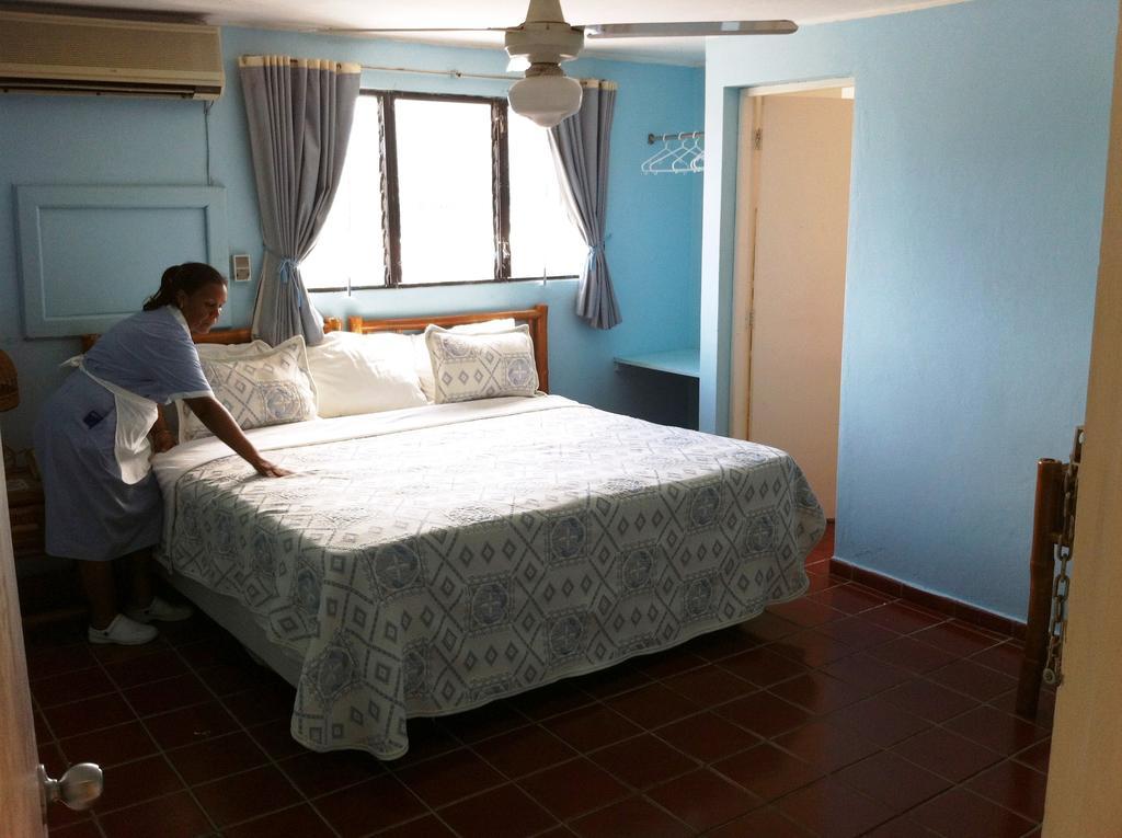 Hotel Caribe Barahona Extérieur photo