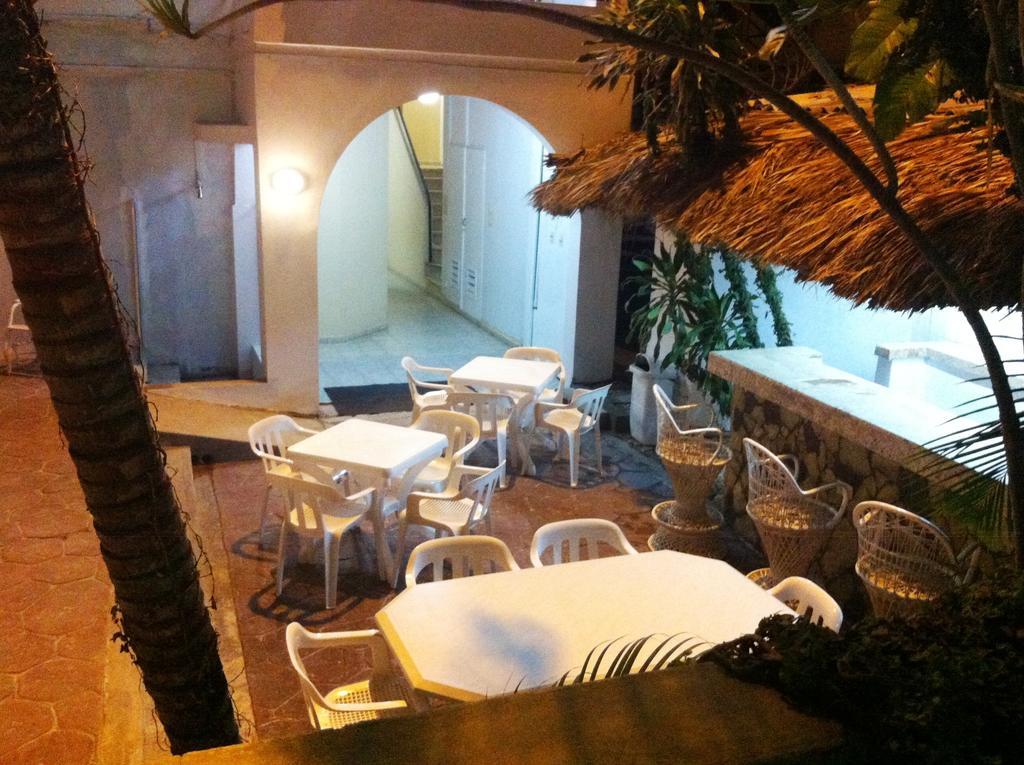 Hotel Caribe Barahona Extérieur photo