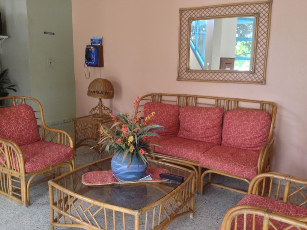 Hotel Caribe Barahona Extérieur photo