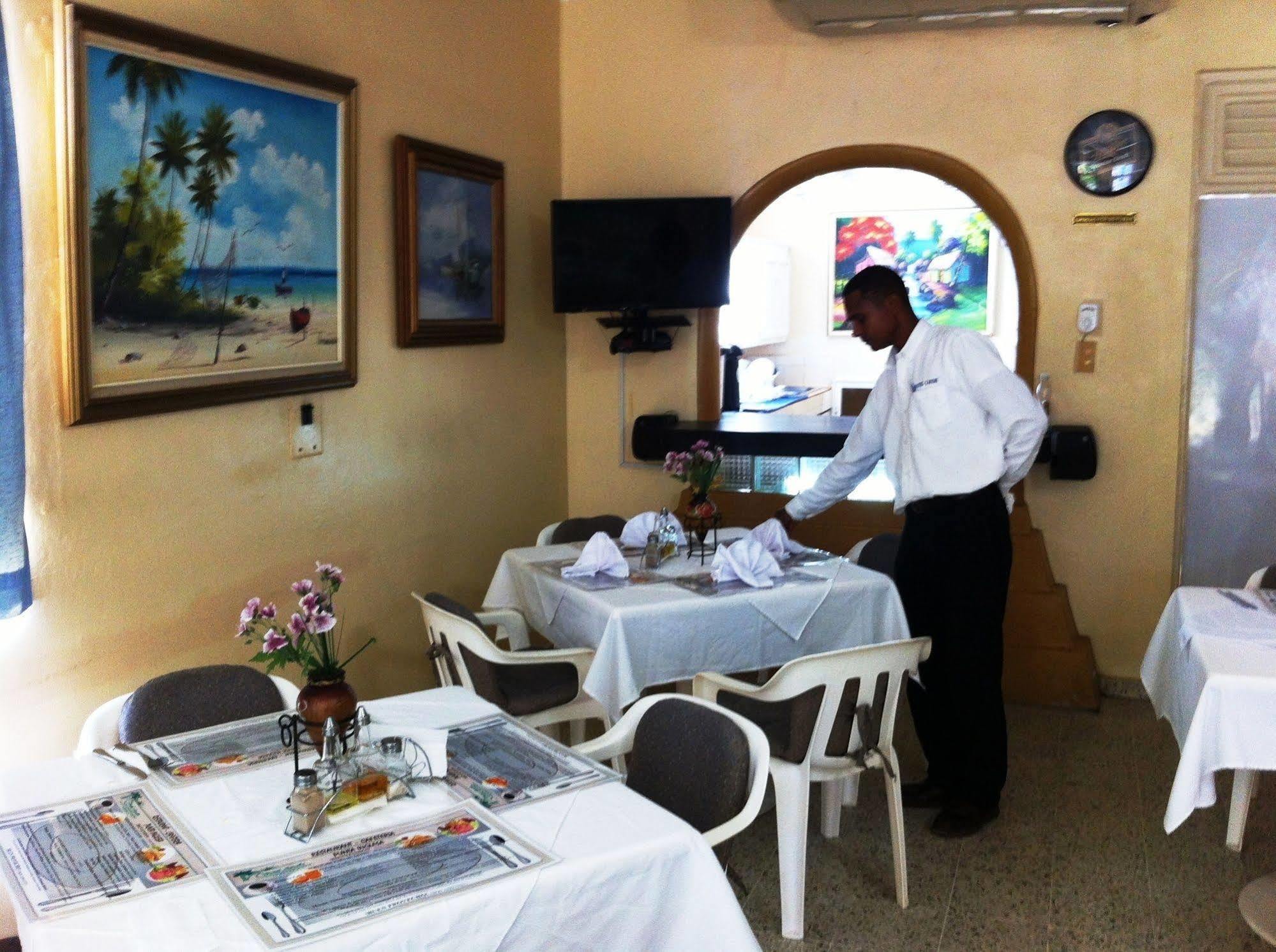 Hotel Caribe Barahona Extérieur photo
