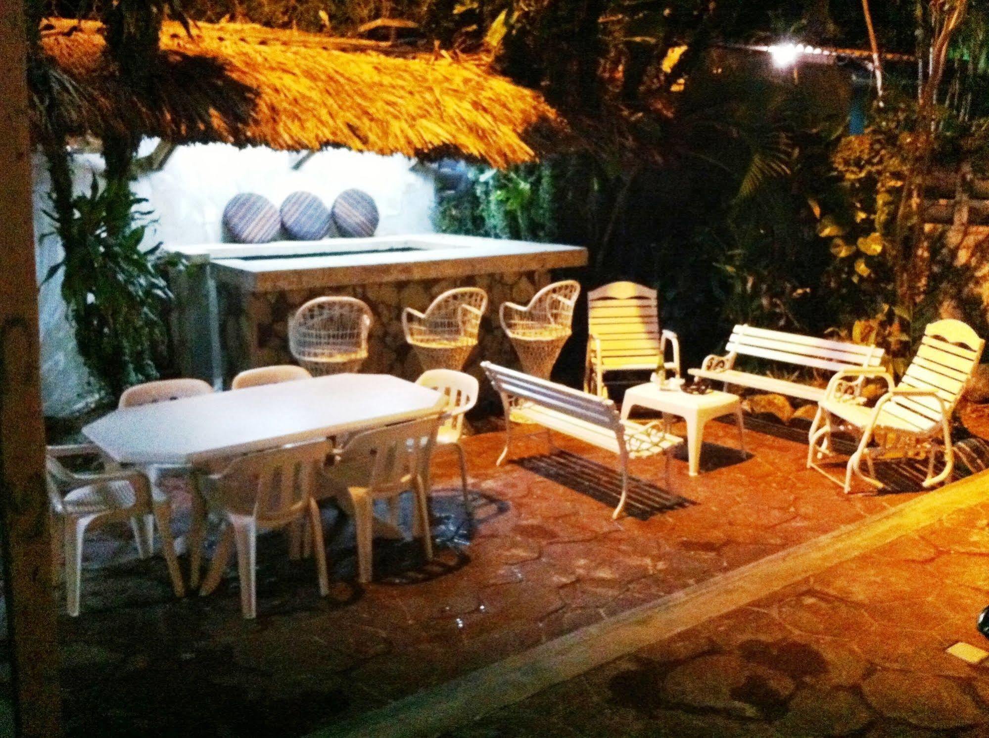 Hotel Caribe Barahona Extérieur photo
