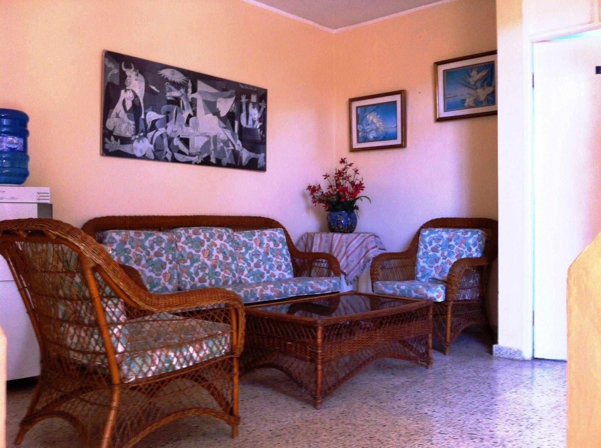 Hotel Caribe Barahona Extérieur photo